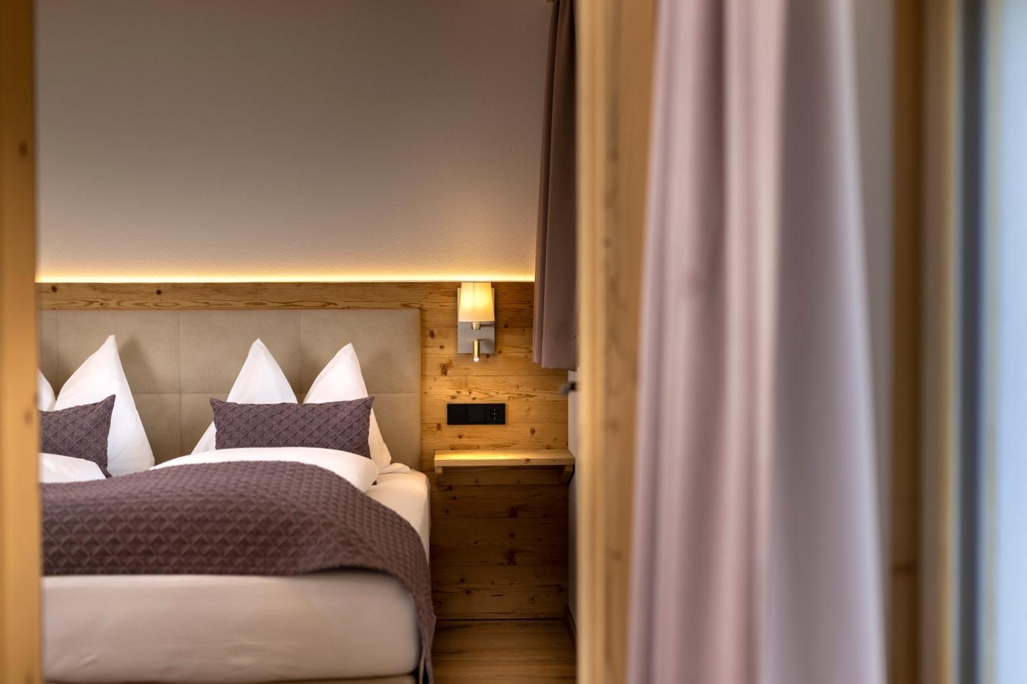 Gamsalm Aparthotel Kals-am Großglockner Exteriör bild
