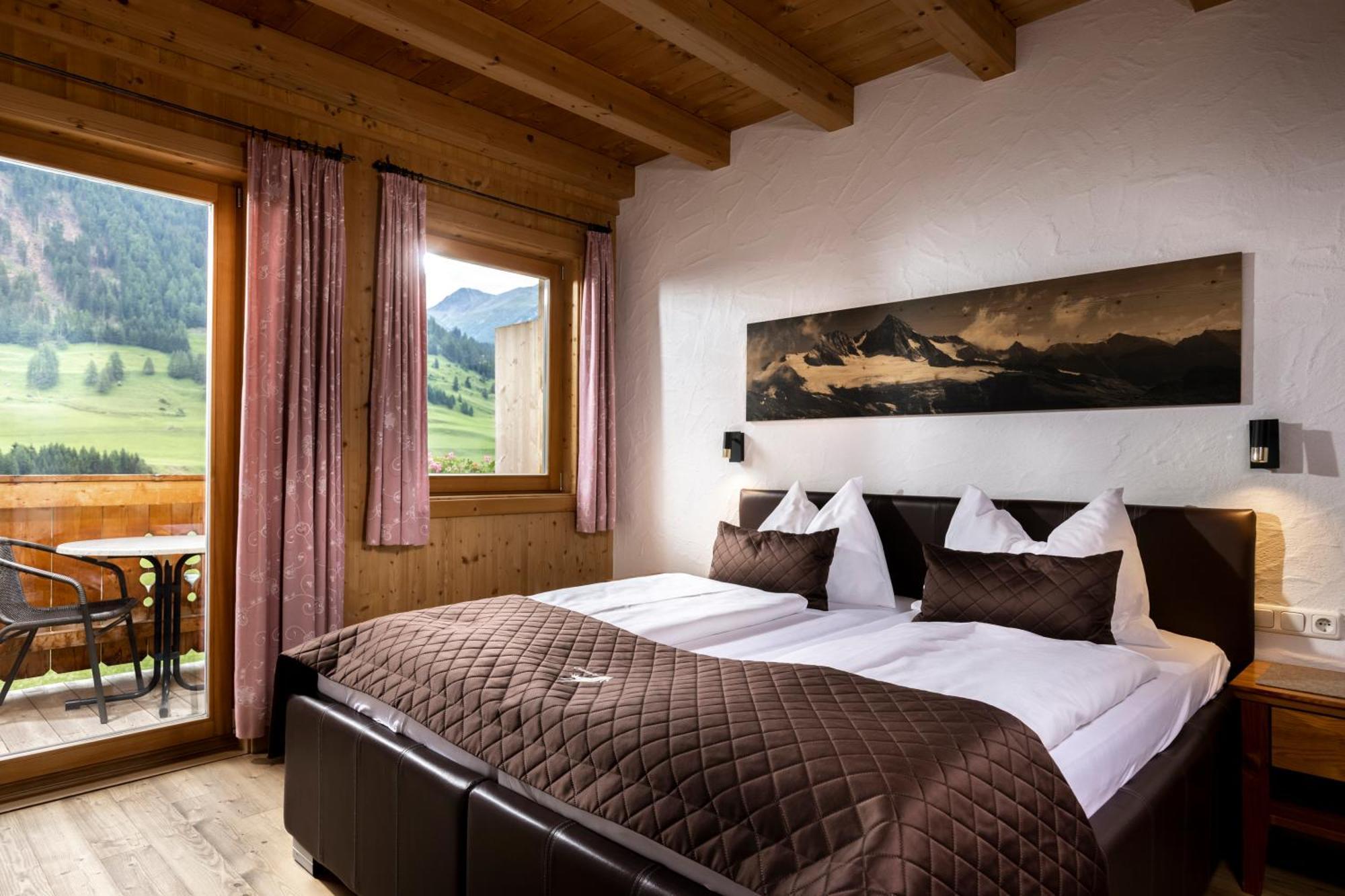 Gamsalm Aparthotel Kals-am Großglockner Exteriör bild